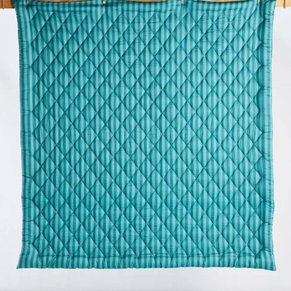 Anthropologie Reversible Organic Sateen Lemur & Flowers Twin Quilt NWT/NEW - Picture 3 of 5